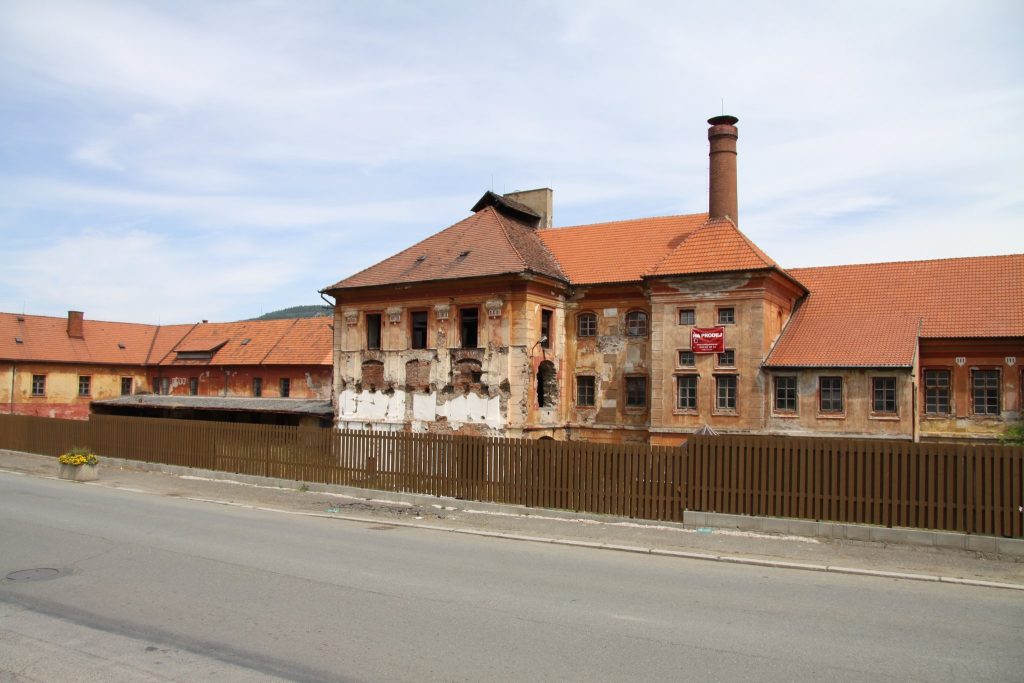 Jince Castle: A Renaissance and Baroque Chateau in Czechia 3 Jince Castle