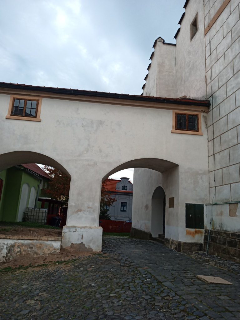 Lipová Castle: A Baroque Noble Residence in Czechia 3 Lipová Castle