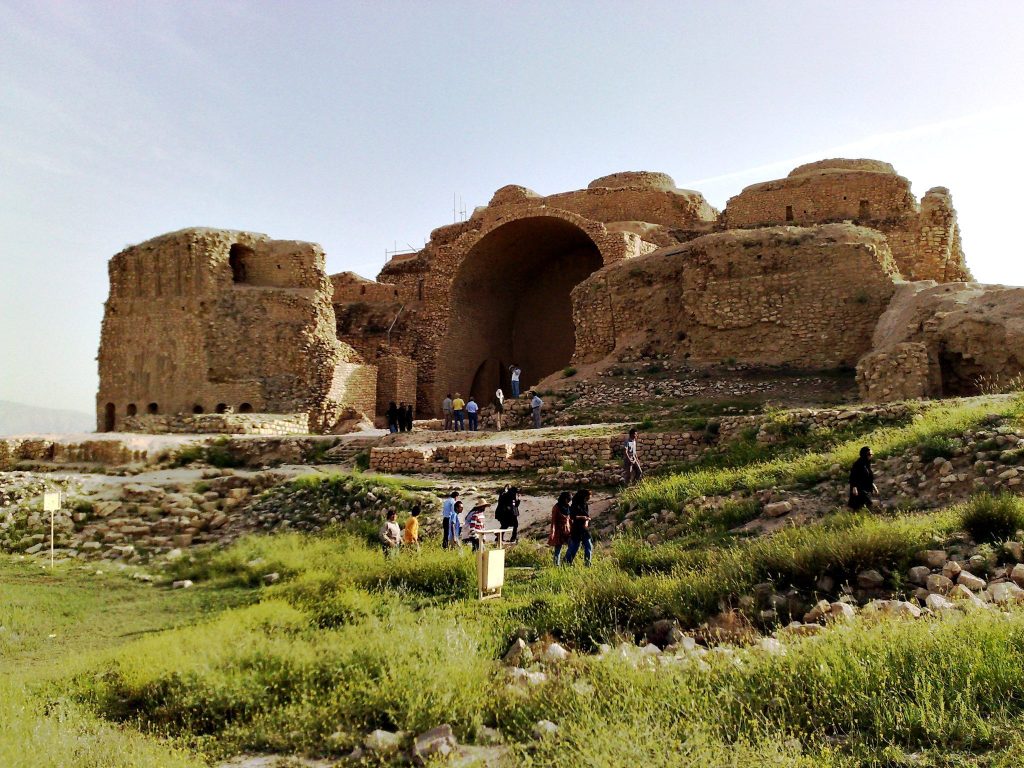 Palace of Ardashir: A Sasanian Royal Residence in Iran 1 Palace of Ardashir