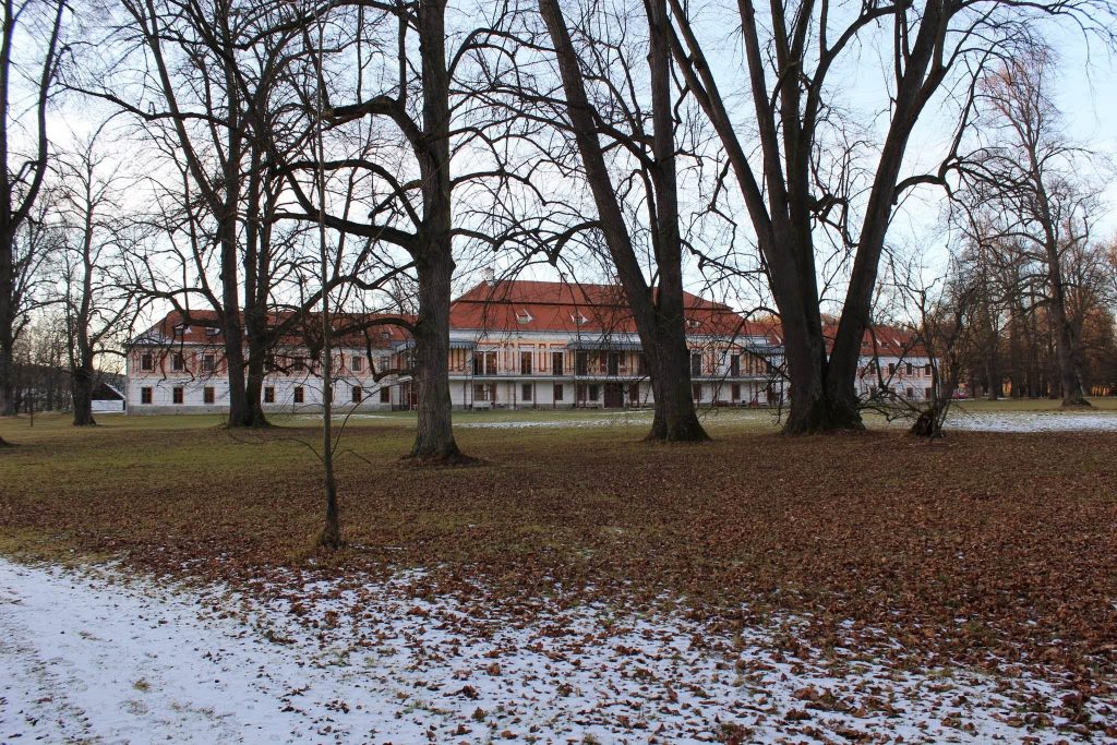 Červený Dvůr: A Renaissance Summer Residence and Baroque Château in Czechia 3 Červený Dvůr