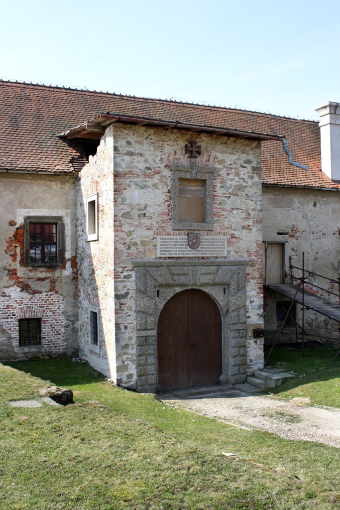 Stránecká Zhoř Castle: A Medieval Fortress and Renaissance Chateau in Czechia 5 Stránecká Zhoř Castle