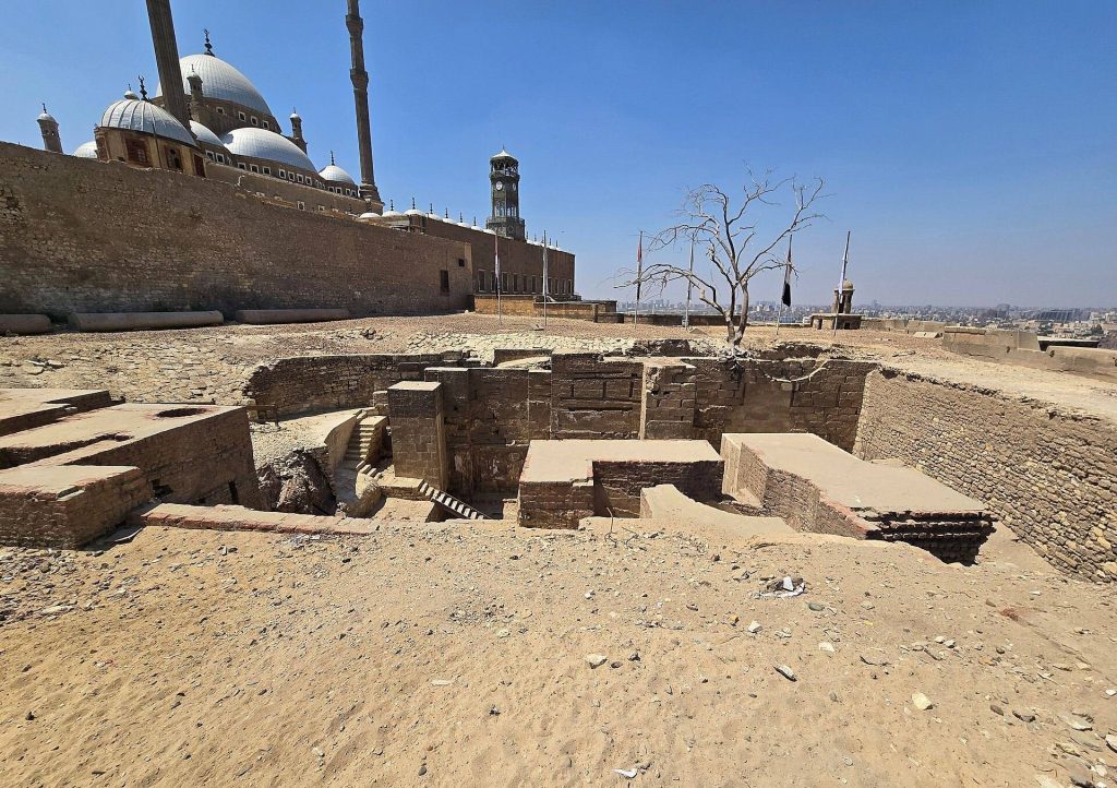 Ablaq Palace