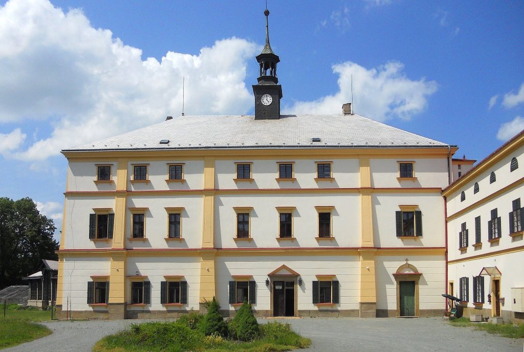 Kvasiny Castle: A Baroque Castle and Cultural Venue in Czechia 2 Kvasiny Castle
