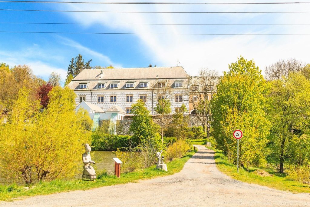 Bystré Castle: A Renaissance Castle in Czechia 2 Bystré Castle
