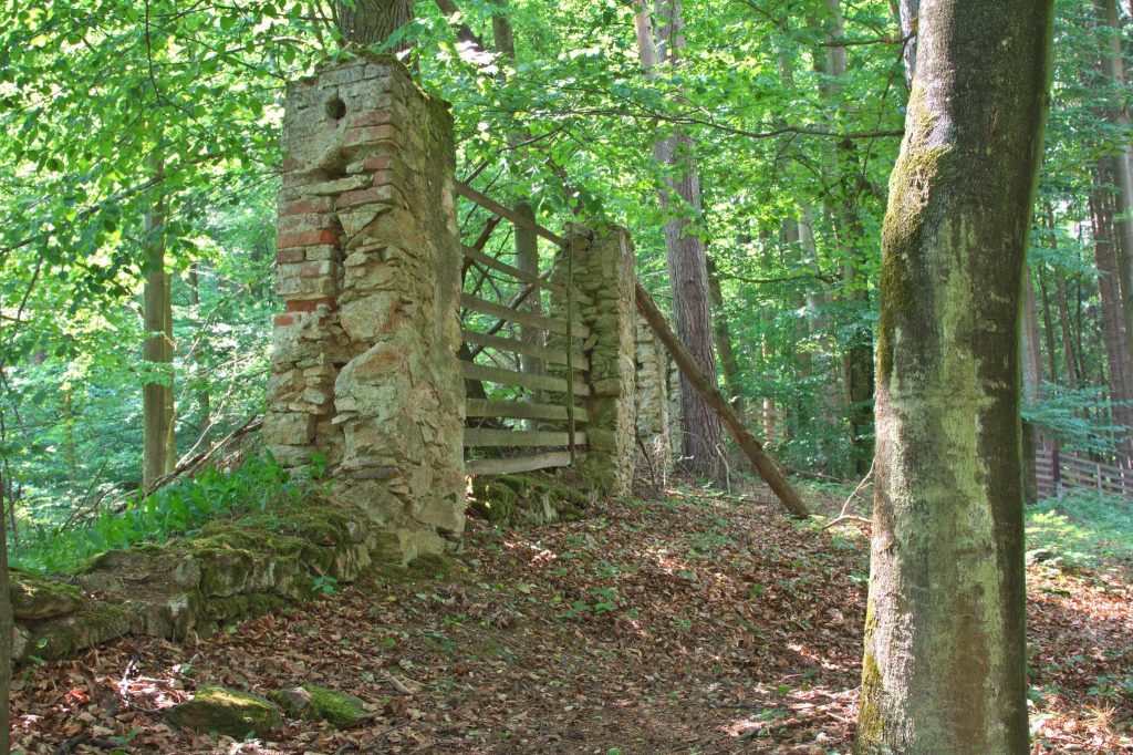 Baba: A Prehistoric Fortified Settlement in Czechia 3 Baba
