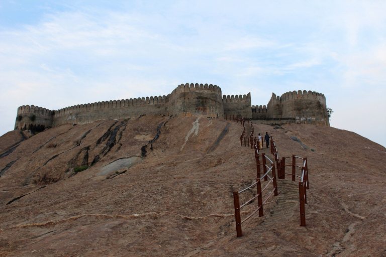 Namakkal Fort: A Historic Watchtower and Garrison in India