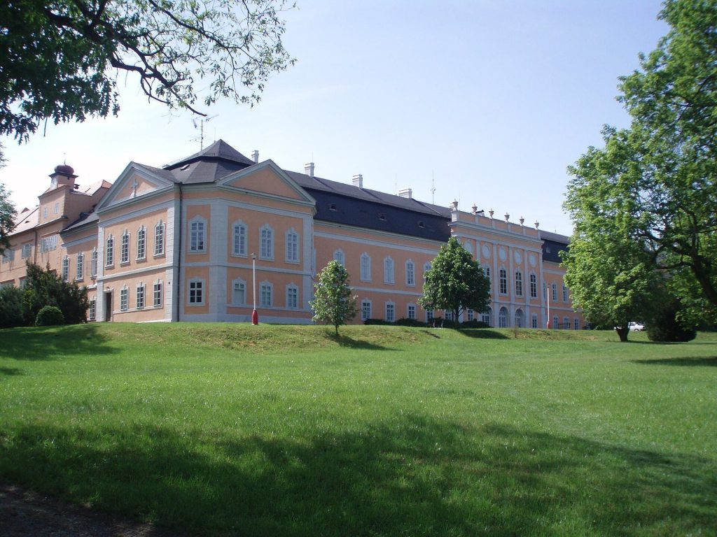Petrohrad Castle: A Renaissance and Baroque Chateau in Czechia 4 Petrohrad Castle