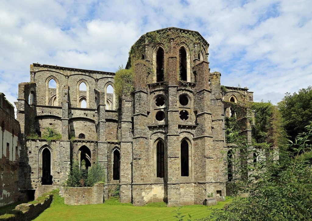 Villers Abbey: A Cistercian Monastic Complex in Belgium 1 Villers Abbey