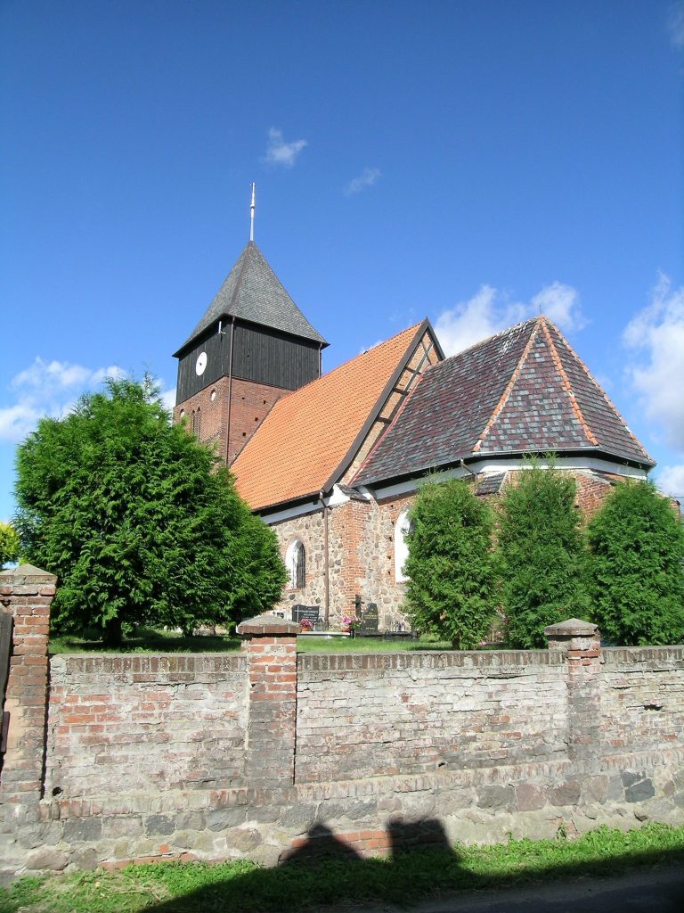 Saint James Church in Ostrowite: A Gothic Parish Church in Poland 1 Saint James church in Ostrowite