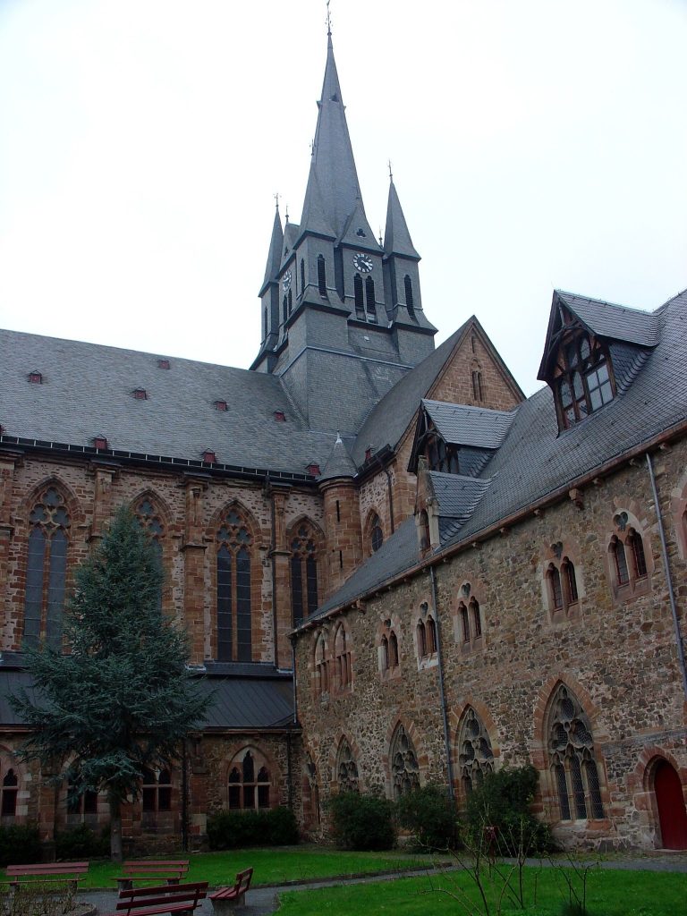 Kloster Haina: A Cistercian Abbey and Psychiatric Institution in Germany 1 Kloster Haina