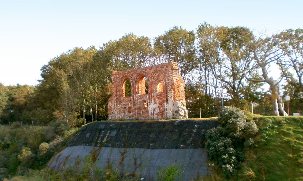 Ruins of the Church in Trzęsacz: A Gothic Church Lost to Coastal Erosion 5 Ruins of the church in Trzęsacz