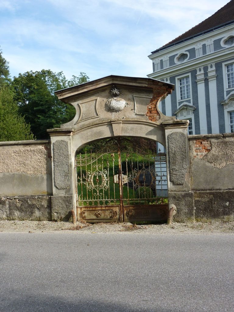 Säusenstein Abbey: A Former Cistercian Monastery in Austria 2 Säusenstein Abbey