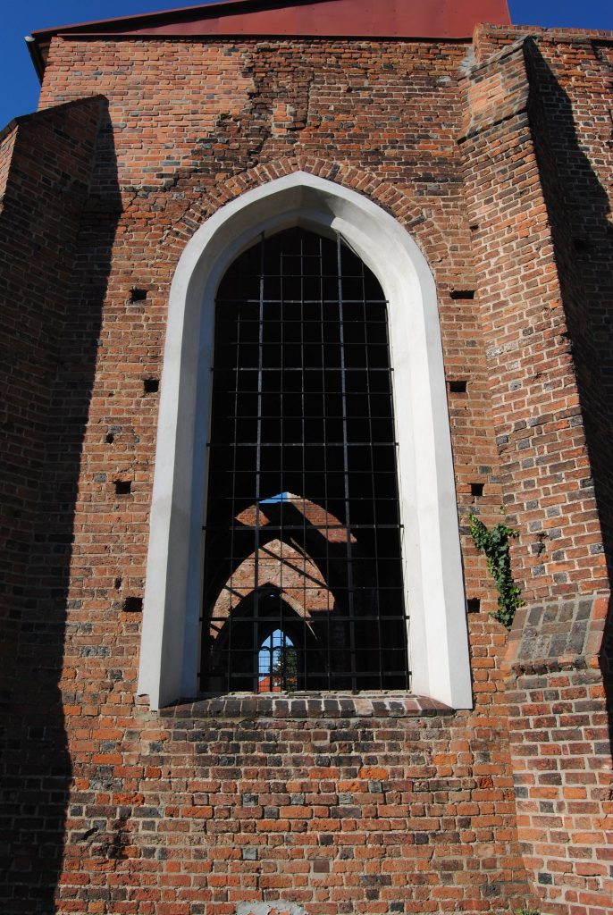 Church of St. Nicholas in Głogów: Historic Parish Church and Ruin 4 Church of St. Nicholas in Głogów
