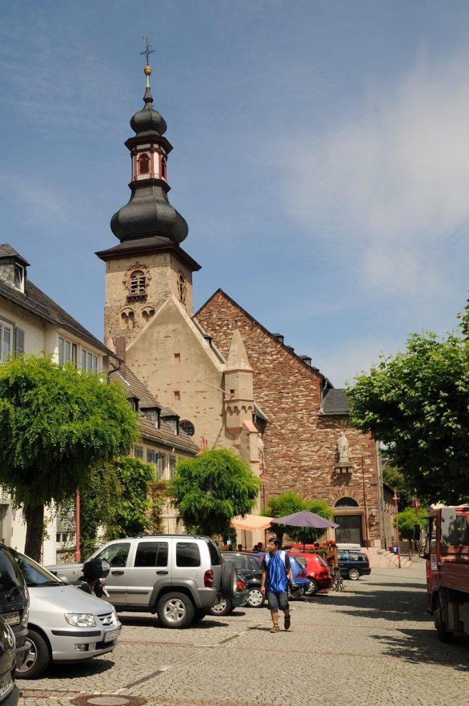 St. Jakobus, Rüdesheim: A Historic Catholic Church in Germany 2 St. Jakobus, Rüdesheim