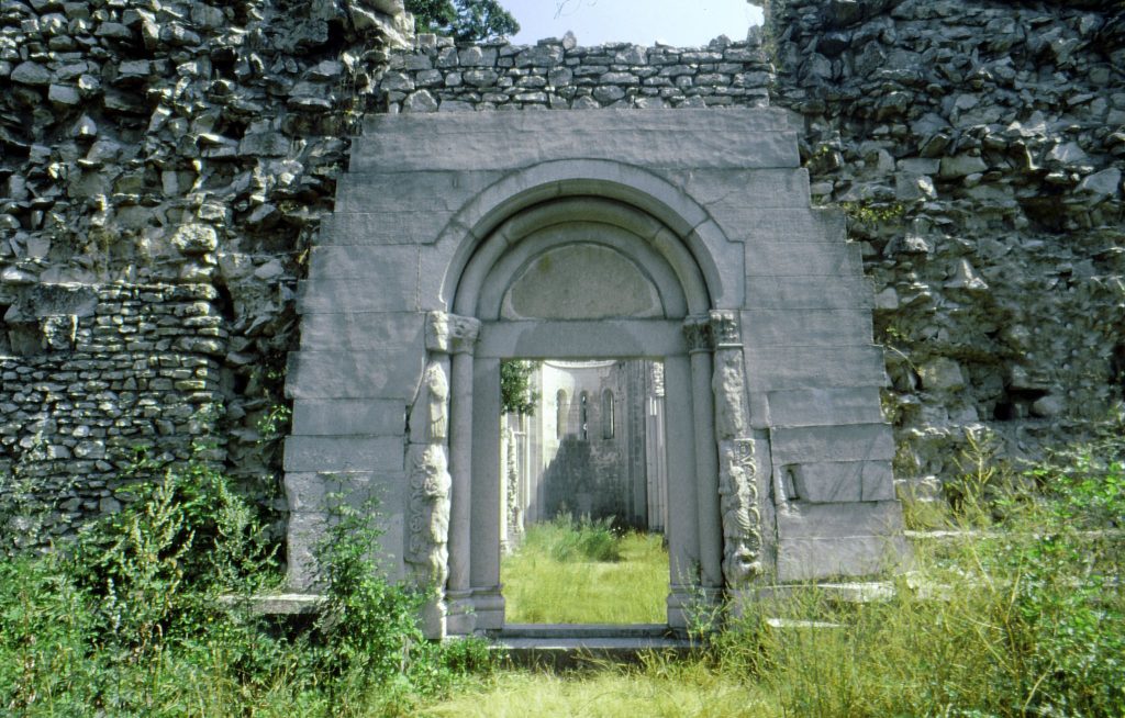 Benedictine abbey in Vértesszentkereszt