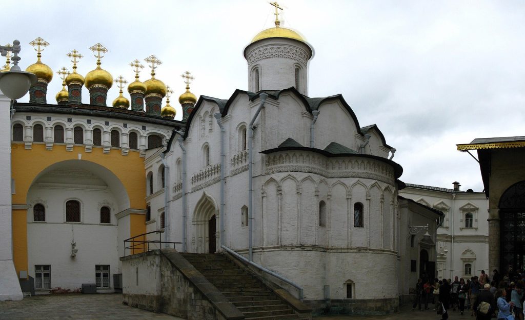 Church of the Deposition of the Robe: An Orthodox Chapel in the Moscow Kremlin 1 Church of the Deposition of the Robe