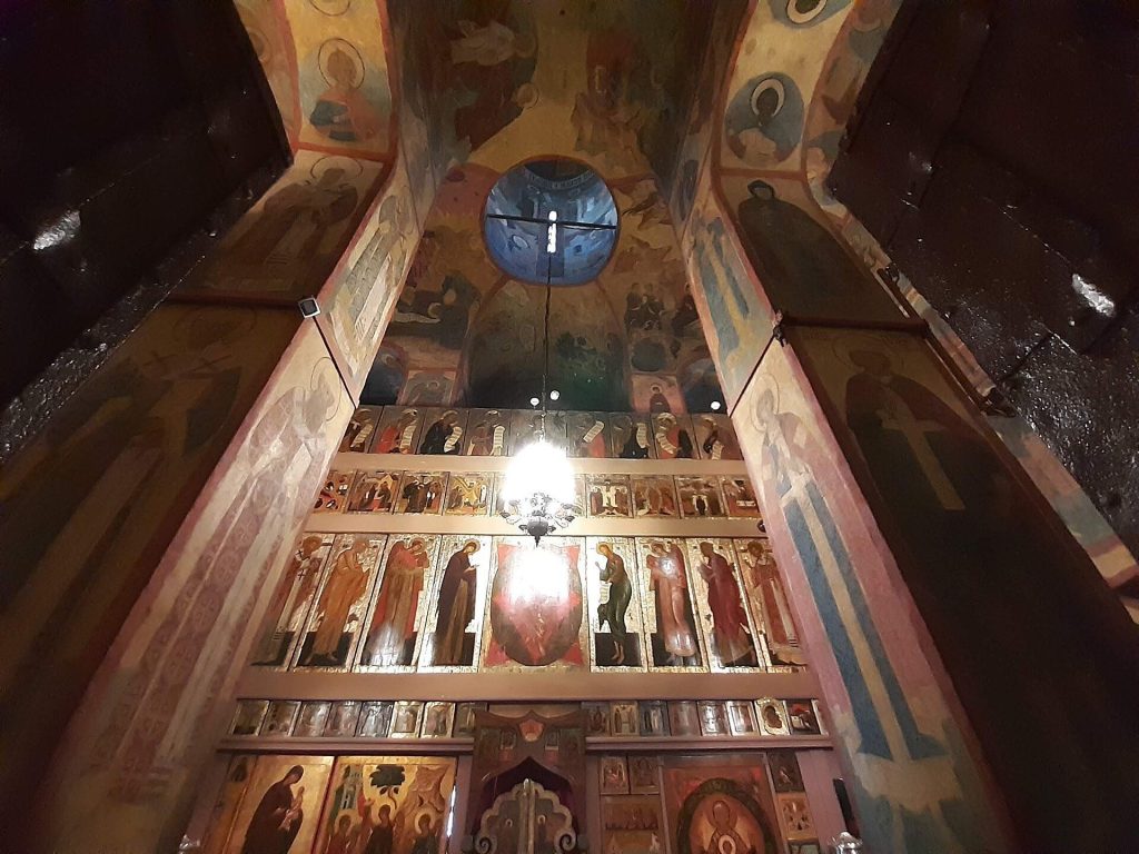 Church of the Deposition of the Robe: An Orthodox Chapel in the Moscow Kremlin 3 Church of the Deposition of the Robe