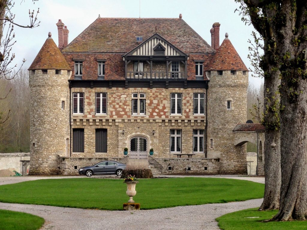 Abbey of Froidmont: A Cistercian Monastery in France 1 Abbey of Froidmont