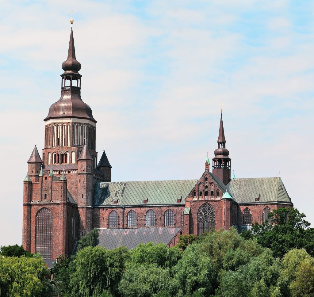 St. Mary's Church: A Brick Gothic Parish Church in Stralsund 1 St. Mary's Church