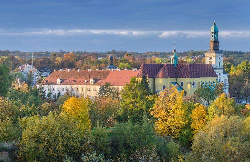 Sanctuary of St. Jadwiga in Trzebnica: A Silesian Monastic and Pilgrimage Complex 1 Sanctuary of St. Jadwiga in Trzebnica
