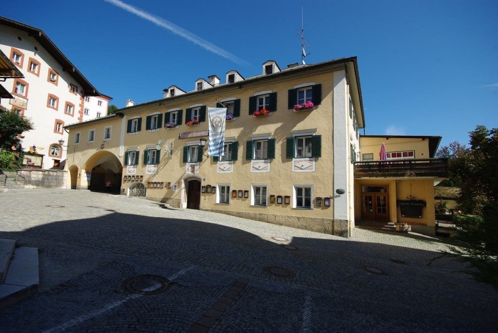 Berchtesgaden Provostry: An Ecclesiastical Principality in Germany 2 Berchtesgaden Provostry