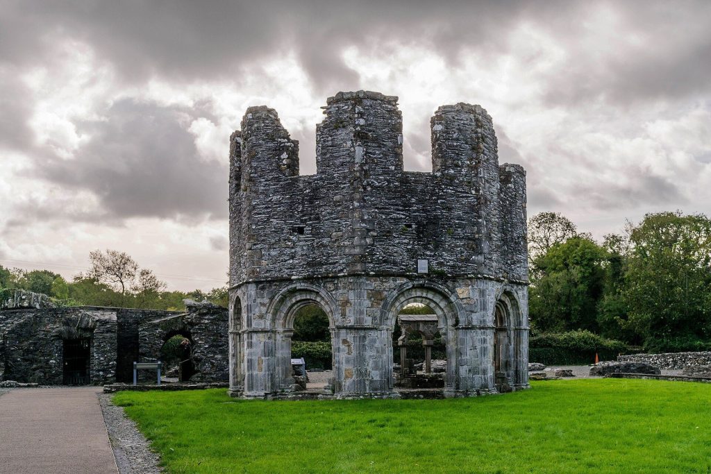 Mellifont Abbey: Ireland’s First Cistercian Abbey 2 Mellifont Abbey