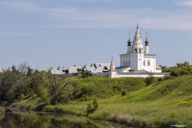 Alexandrovsky Monastery: An Orthodox Monastic Complex in Suzdal, Russia