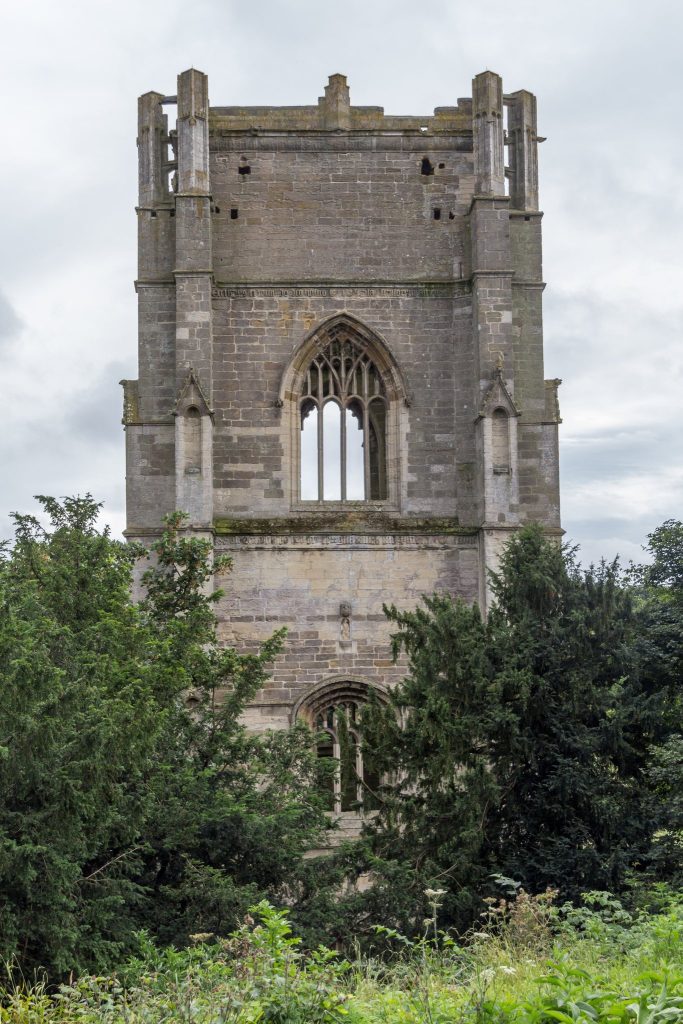 Fountains Abbey: A Cistercian Monastery in England 1 Fountains Abbey