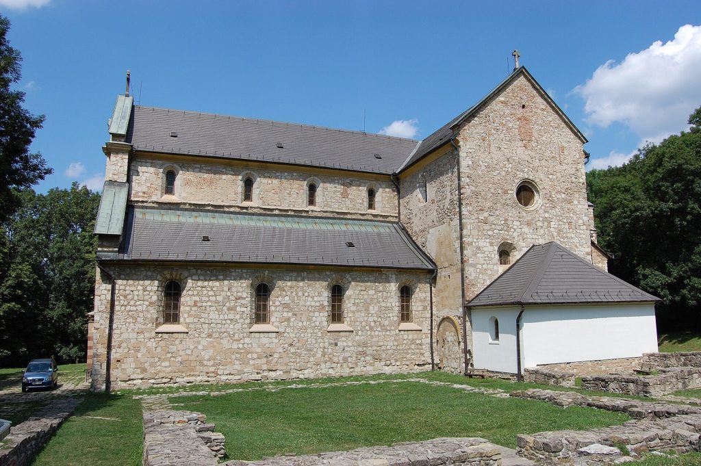 Cistercian Abbey of Bélapátfalva: A Romanesque Monastic Church in Hungary 2 Cistercian Abbey of Bélapátfalva