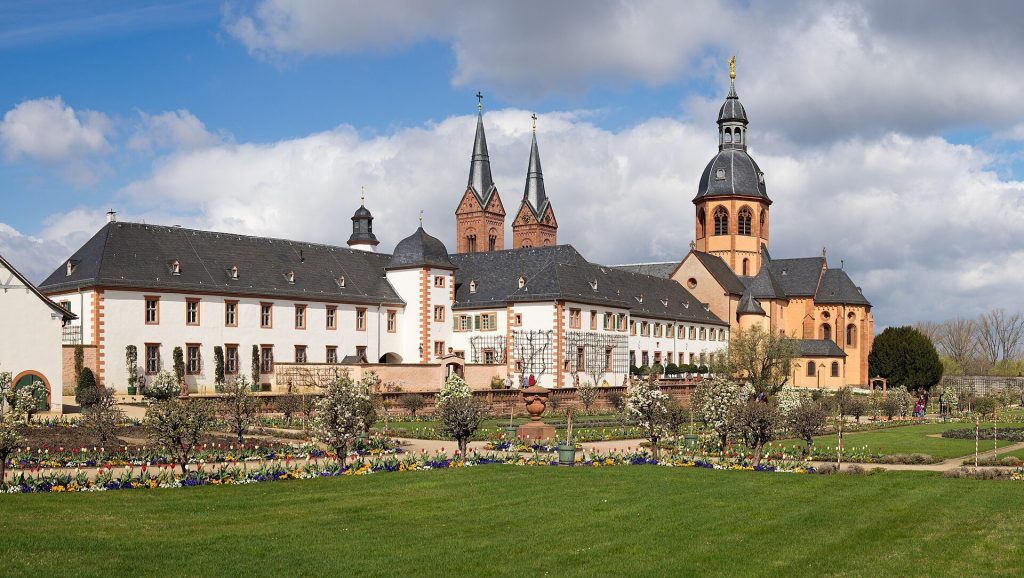 Seligenstadt Abbey: A Benedictine Monastery in Germany 1 Seligenstadt Abbey