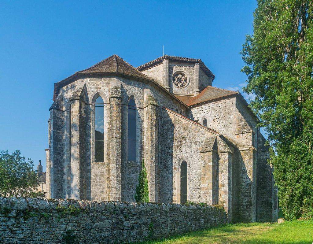 Beaulieu-en-Rouergue Abbey: A Cistercian Monastery and Contemporary-Art Museum 2 Beaulieu-en-Rouergue Abbey