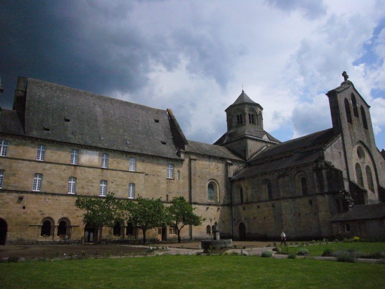 Obazine Abbey: A Cistercian Double Monastery in France