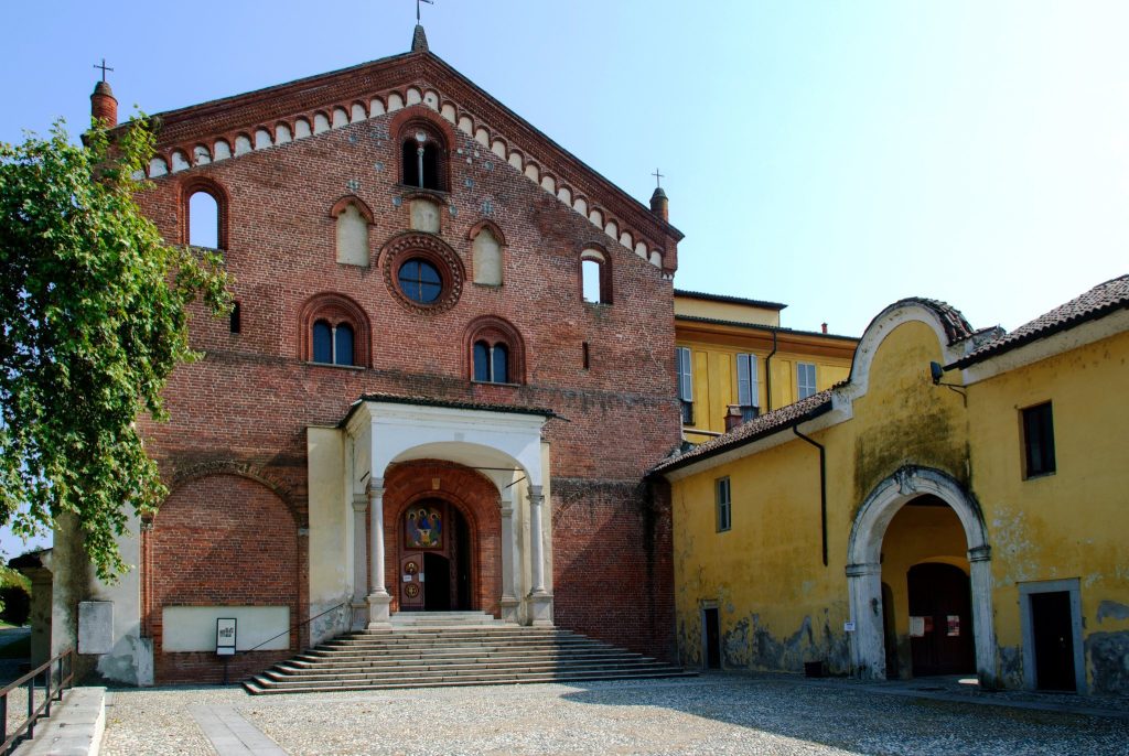 Abbey of Morimondo: A Cistercian Monastery in Italy 1 Abbey of Morimondo