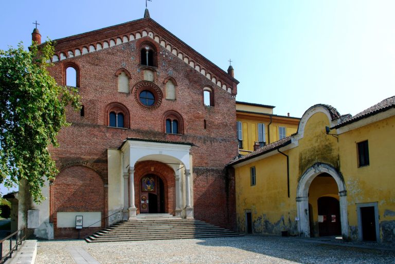 Abbey of Morimondo: A Cistercian Monastery in Italy