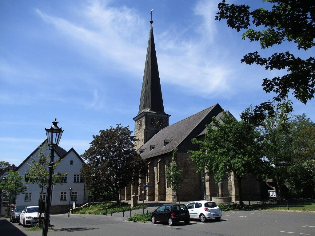 St. Peter's Church: Riga's Historic Lutheran Parish Church 2 St. Peter's Church