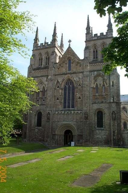 Selby Abbey: A Benedictine Monastery and Parish Church in England 1 Selby Abbey