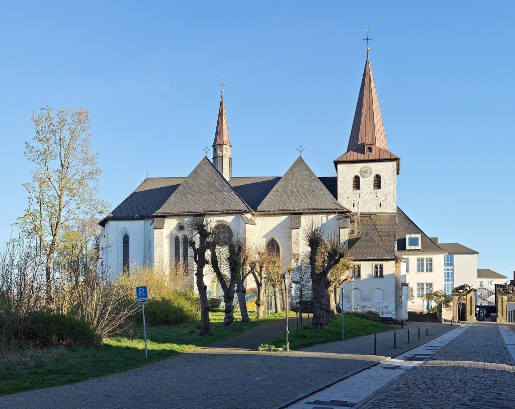 Kloster Wedinghausen: A Former Premonstratensian Monastery in Arnsberg, Germany 1 Kloster Wedinghausen
