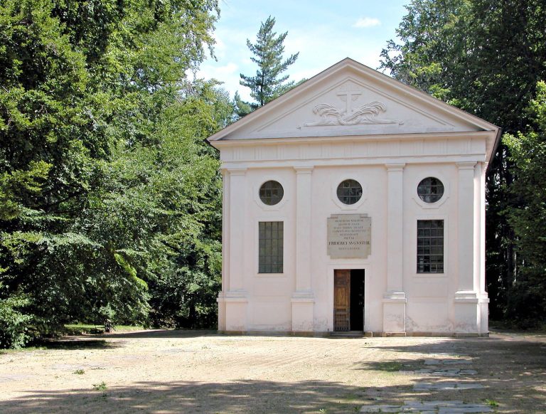 Altzella Abbey: A Cistercian Monastery and Wettin Burial Place in Germany