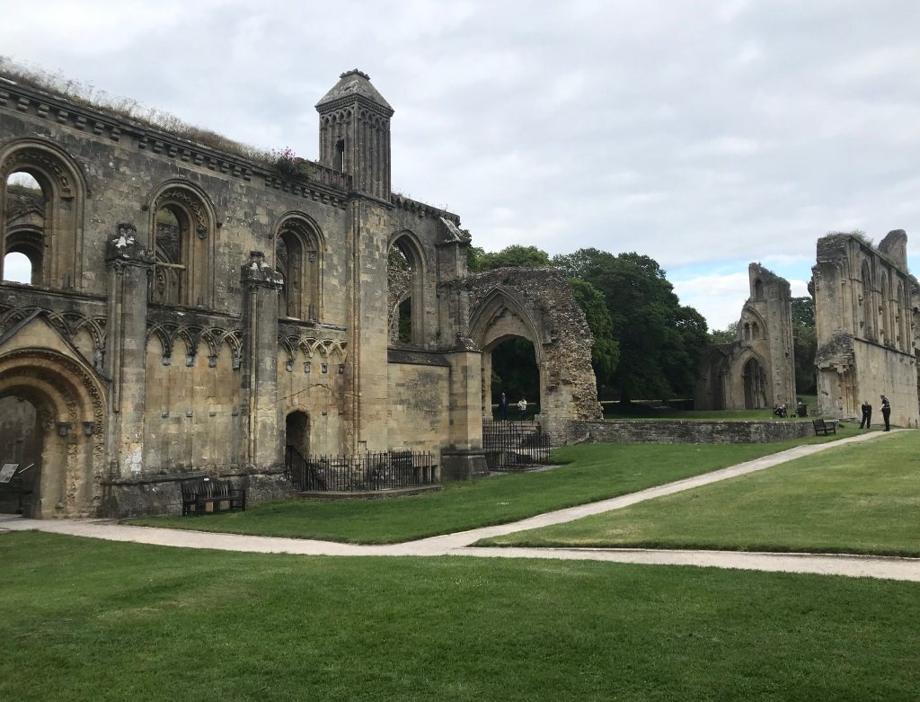 Glastonbury Abbey: A Benedictine Monastery in Somerset 2 Glastonbury Abbey