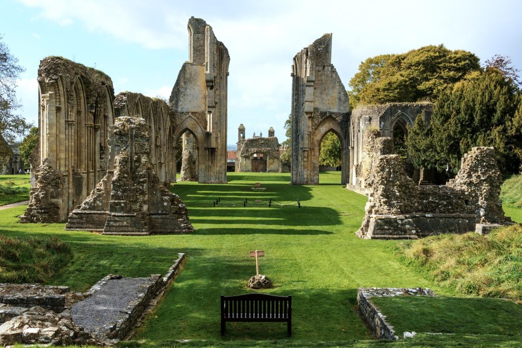 Glastonbury Abbey: A Benedictine Monastery in Somerset 3 Glastonbury Abbey