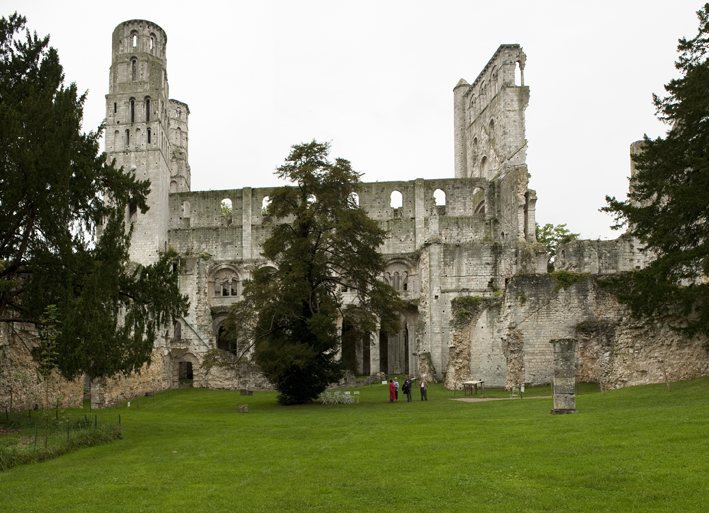 Royal Saint-Peter's Abbey of Jumièges: A Norman Monastic Centre in France 4 Royal Saint-Peter's abbey of Jumièges