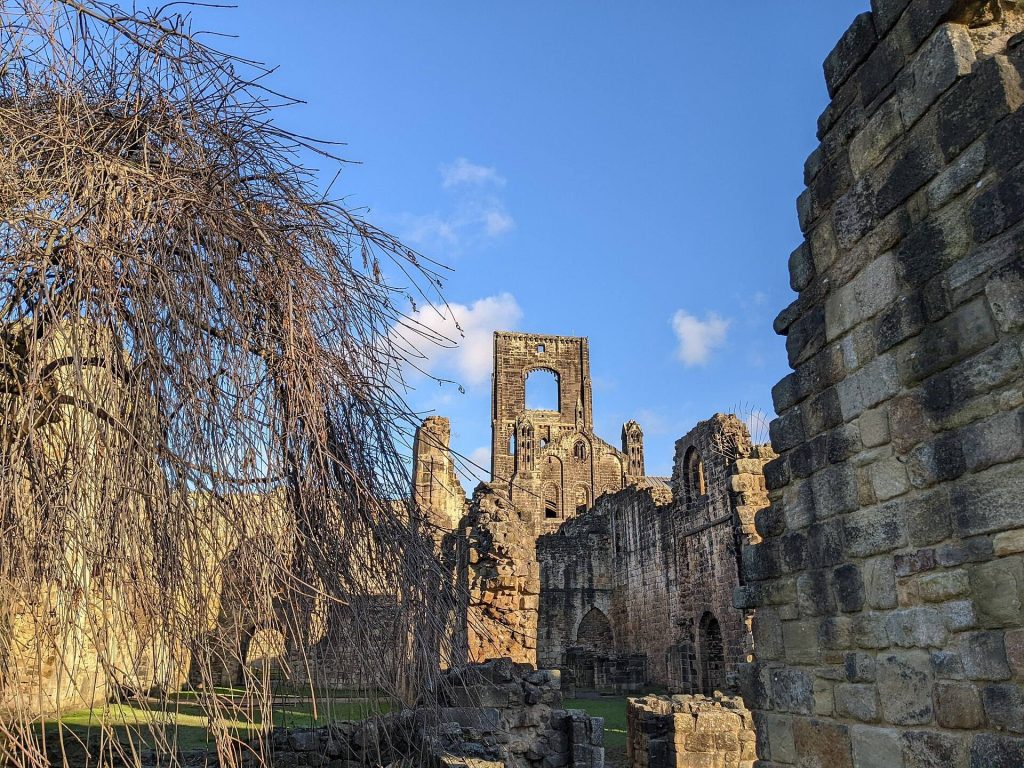 Kirkstall Abbey: A Cistercian Monastery in Leeds 3 Kirkstall Abbey