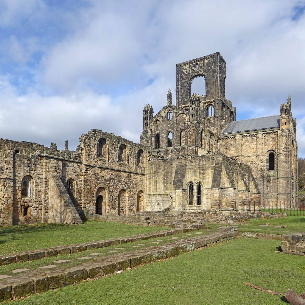 Kirkstall Abbey: A Cistercian Monastery in Leeds 5 Kirkstall Abbey