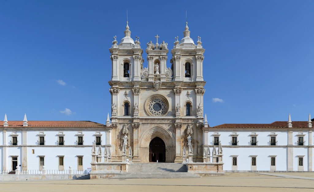 Alcobaça Monastery: A Cistercian Royal Abbey in Portugal 1 Alcobaça Monastery
