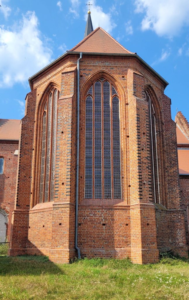 Kołbacz Abbey: A Cistercian Monastery in Poland 1 Kołbacz Abbey