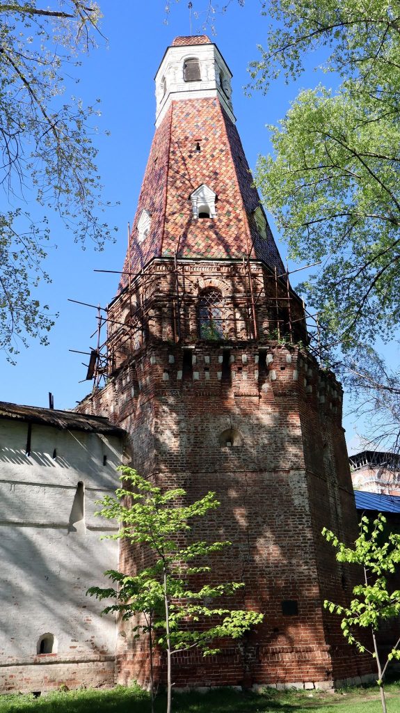 Simonov Monastery: A Historic Russian Orthodox Monastery in Moscow 2 Simonov Monastery