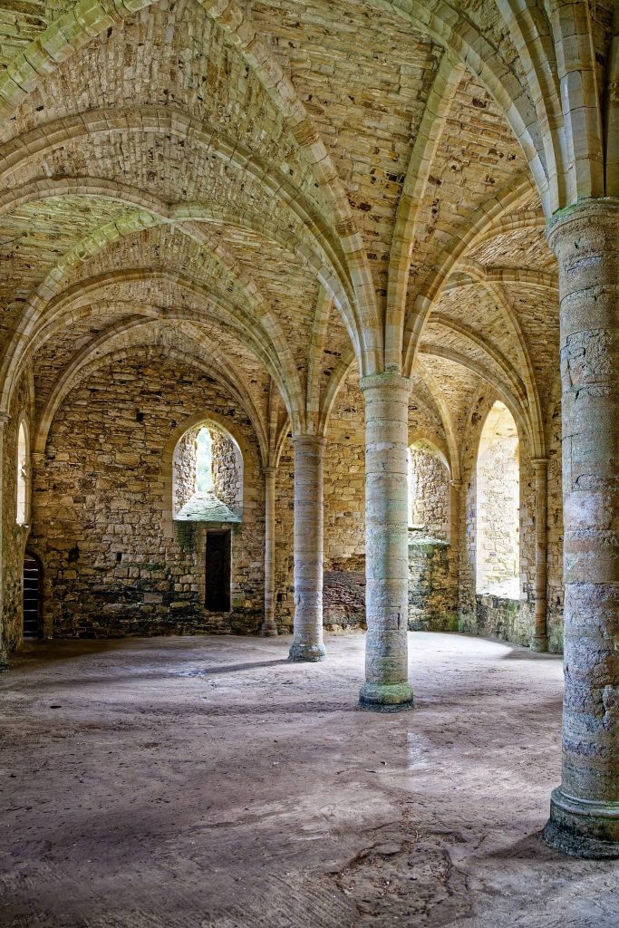 Battle Abbey: A Benedictine Monastery and Memorial of 1066 4 Battle Abbey