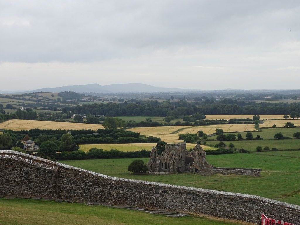 Hore Abbey: A Medieval Cistercian Monastery in Ireland 2 Hore Abbey