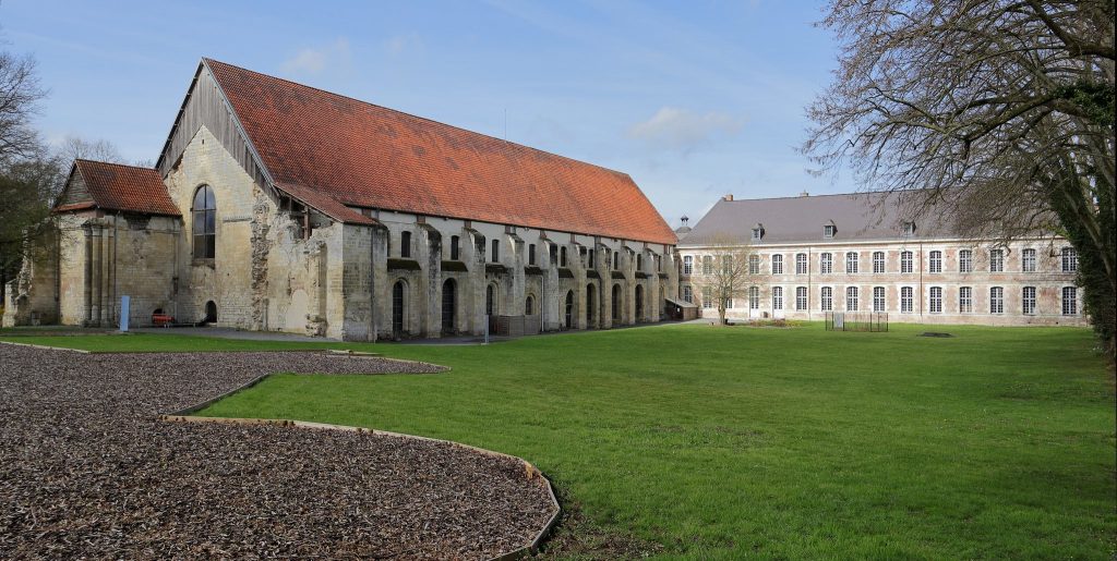 Abbaye de Vaucelles: A Cistercian Abbey in France 1 Abbaye de Vaucelles