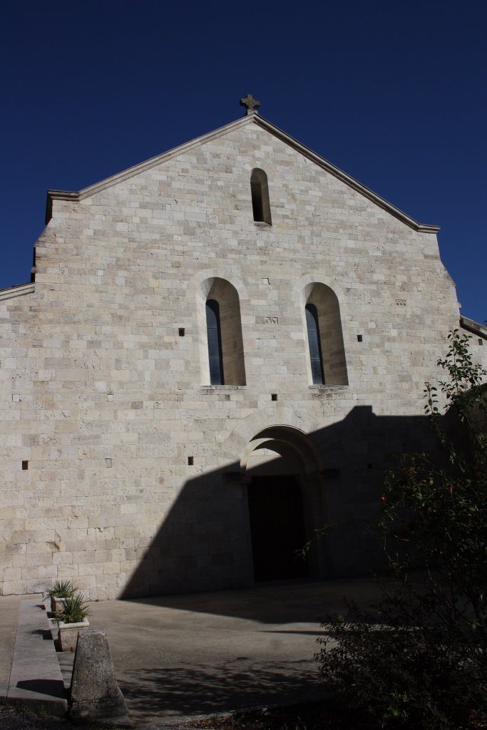 Aiguebelle Abbey: A Cistercian Monastery in France 1 Aiguebelle Abbey